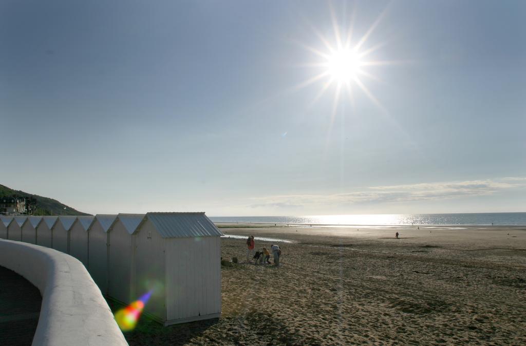 Hotel Des Falaises วิลเลร์-ซูร์-แมร์ ภายนอก รูปภาพ