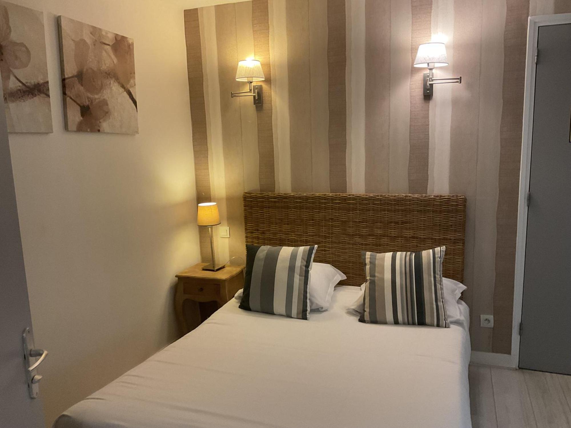 Hotel Des Falaises วิลเลร์-ซูร์-แมร์ ภายนอก รูปภาพ