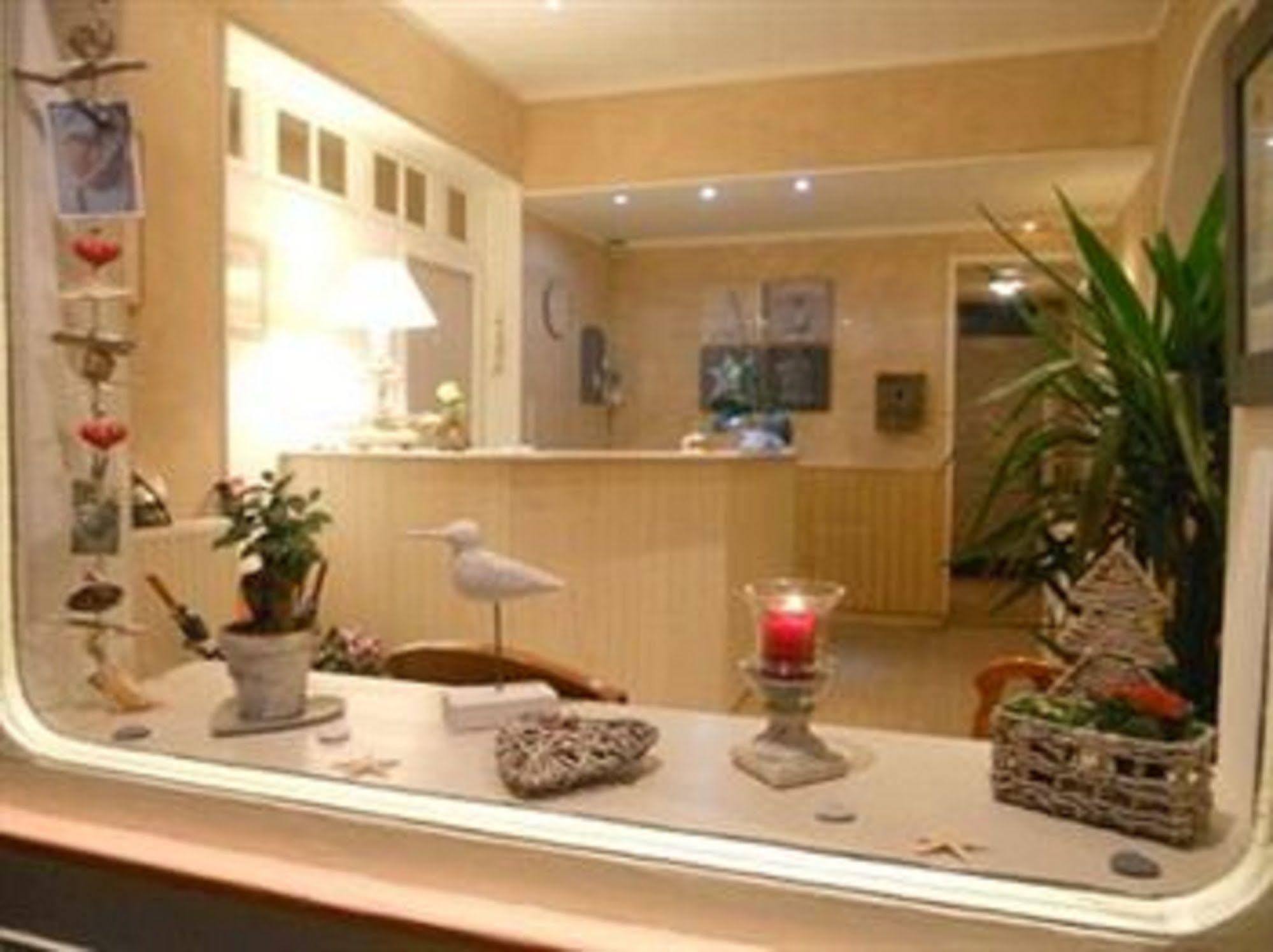 Hotel Des Falaises วิลเลร์-ซูร์-แมร์ ภายนอก รูปภาพ